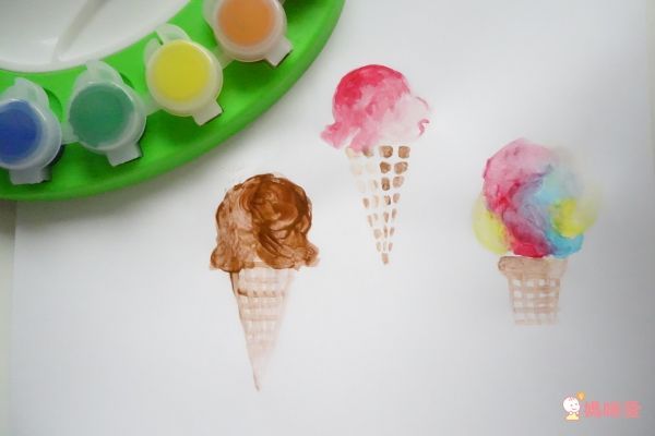 媽咪愛獨家首賣！美國【Crayola 繪兒樂】開學繪畫套組 ❤ 直接包超澎湃！