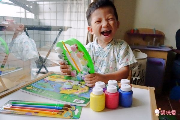 媽咪愛獨家首賣！美國【Crayola 繪兒樂】開學繪畫套組 ❤ 直接包超澎湃！