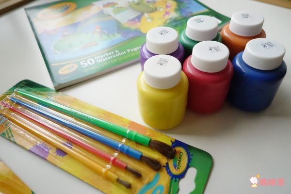 媽咪愛獨家首賣！美國【Crayola 繪兒樂】開學繪畫套組 ❤ 直接包超澎湃！