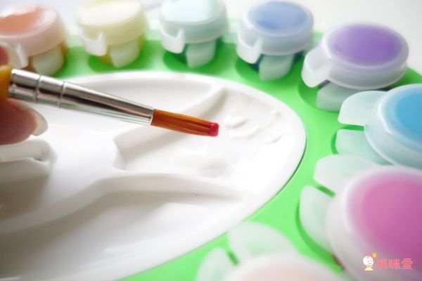 媽咪愛獨家首賣！美國【Crayola 繪兒樂】開學繪畫套組 ❤ 直接包超澎湃！