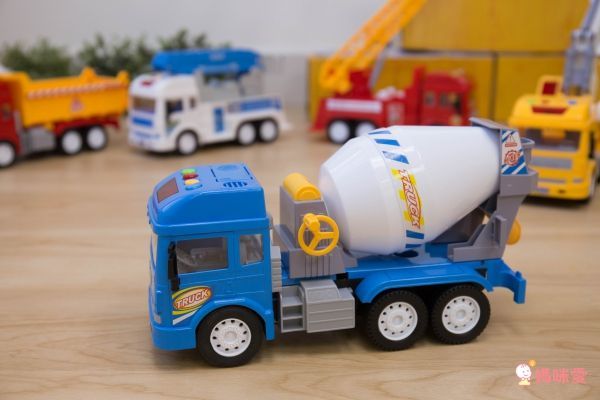 Slider 滑來滑趣 - 聲光磨輪工程車-水泥預拌車