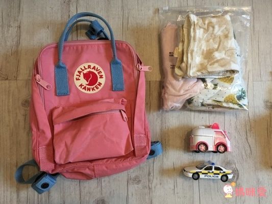 FJALLRAVEN - Kanken Kids 孩童後背包-公牛紅/皇家藍 (20x13x29cm)