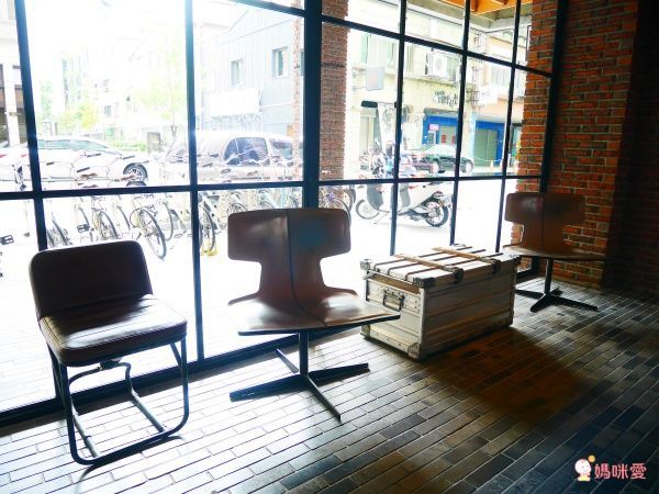 台中紅點文旅★27公尺的最潮溜滑梯就在飯店裡 ♪