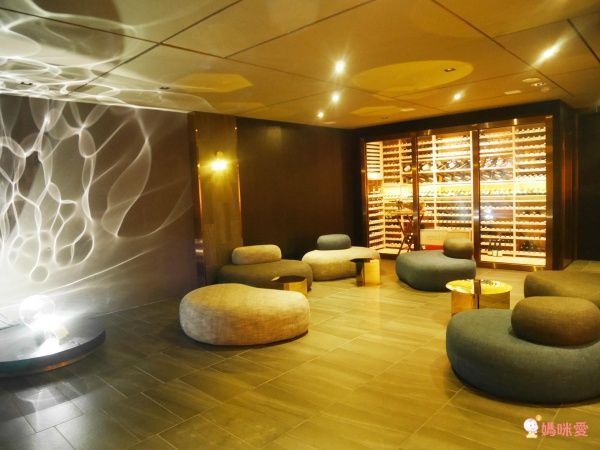 台中紅點文旅★27公尺的最潮溜滑梯就在飯店裡 ♪