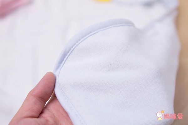  PUKU 藍色企鵝 Whale 鯨魚摺疊浴盆