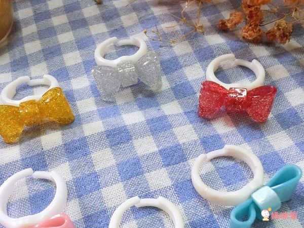 韓國 Peach and - 兒童安全水溶性蝴蝶結指甲油(附戒指)-11貝兒美女黃-10ml