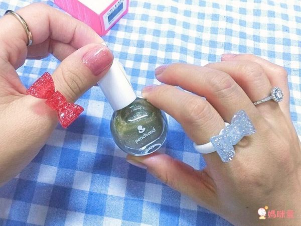 韓國 Peach and - 兒童安全水溶性蝴蝶結指甲油(附戒指)-11貝兒美女黃-10ml