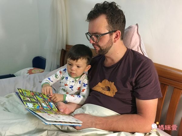 最活潑的童話故事 ✔鏤空立體書 ✔翻翻找找書 ✔驚喜音效書✔睡前長篇讀本