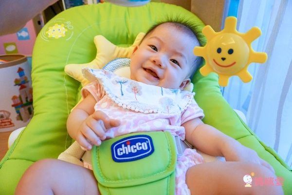 CHICCO Ballon 安撫搖椅