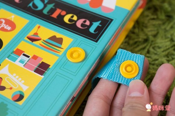 聖誕禮物書Part 1★超展開翻翻字母書 / 聖誕音效書＆推拉書 / 艾瑞卡爾迷你掌中書 / 親愛的動物園疊疊樂