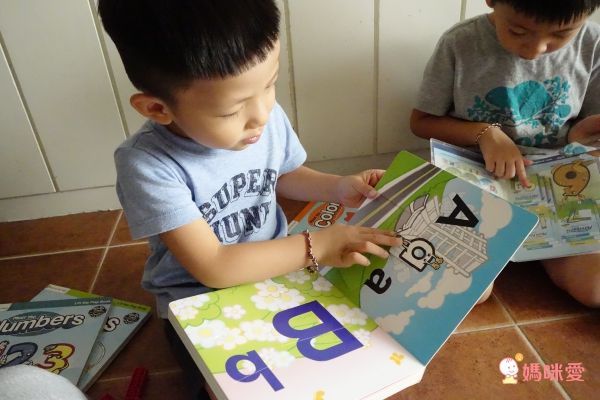 Preschool Prep - 翻翻書-4本