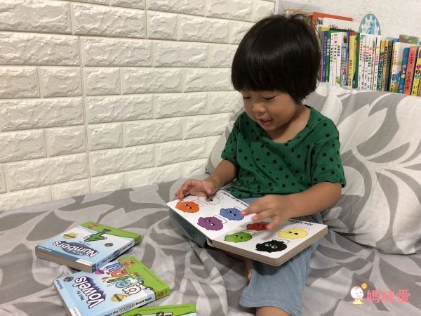 Preschool Prep - 厚紙書-4本