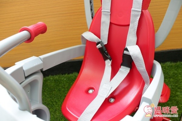  RadioFlyer 紅蜻蜓四合一折疊三輪推車