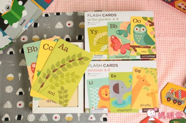 Petit Collage 字母藝術閃卡