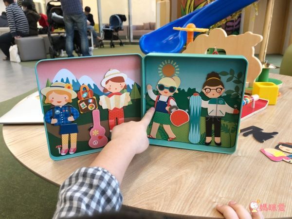 美國 Petit Collage - 磁鐵遊戲盒-動物樂團