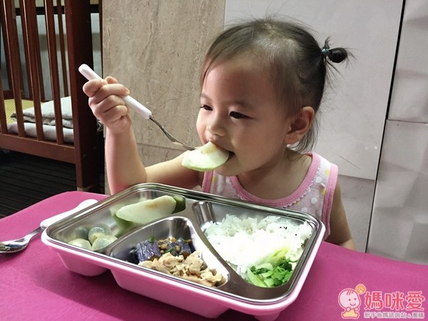 美國嬰兒餐具品牌 Thinkbaby 無毒餐具餐盤