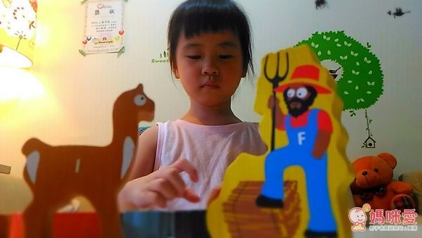 這種看著寶寶一次比一次進步的感覺，豆豆媽覺得真的很好，每次當寶寶又研發一種新玩法，媽咪都會覺得，孩子真的一天天長大，越來越不一樣了。