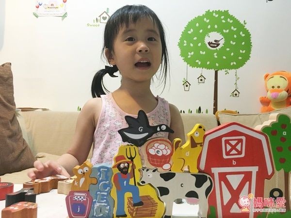 美國的 Begin Again 木質積木，除了可以邊玩邊講故事，也能引導好勝心強的寶寶，體會遊戲過程的美好唷~