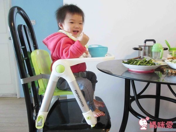 英國 Flippa Apramo 折疊餐椅