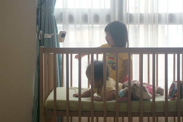 可以多個手機 / 平板裝置同時觀看與偵測