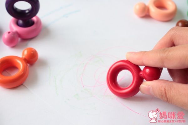 ✍Primomo普麗貓趣味蠟筆(附橡皮擦)：皇后戒指