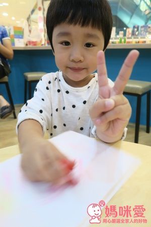 ✍Primomo普麗貓趣味蠟筆(附橡皮擦)：蛋殼型