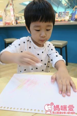 ✍Primomo普麗貓趣味蠟筆(附橡皮擦)：蛋殼型