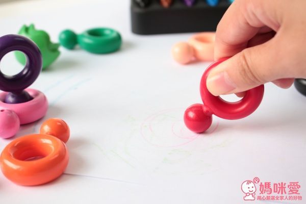 ✍Primomo普麗貓趣味蠟筆(附橡皮擦)：皇后戒指