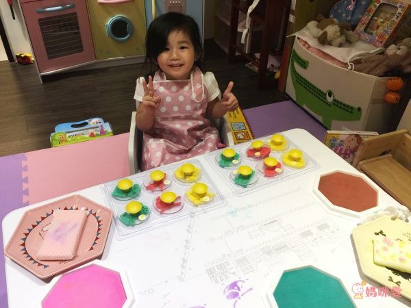 熱銷上千組【台灣製 ilovekids】可水洗八色印台、指印畫本