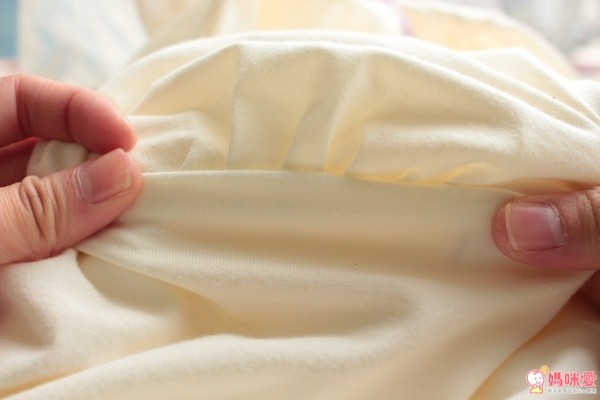 日本千趣會哺乳衣