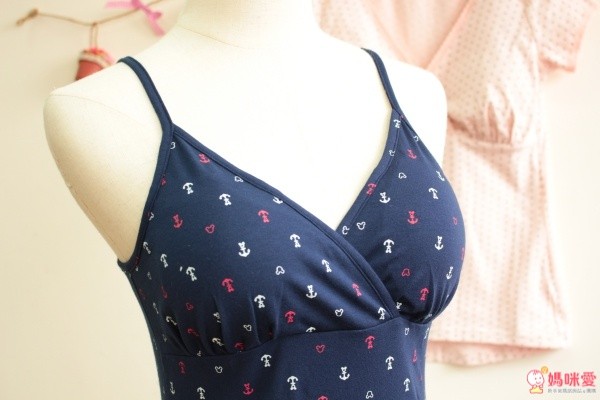 日本千趣會哺乳衣