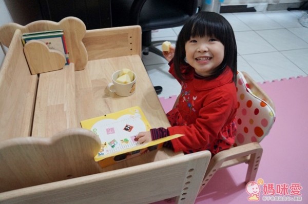 台灣【Mesa Silla】寶寶自主桌椅 / Little Helper小小幫手自主腳凳