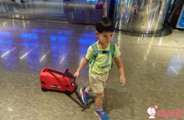 【美國VRUM】兒童卡通造型行李箱