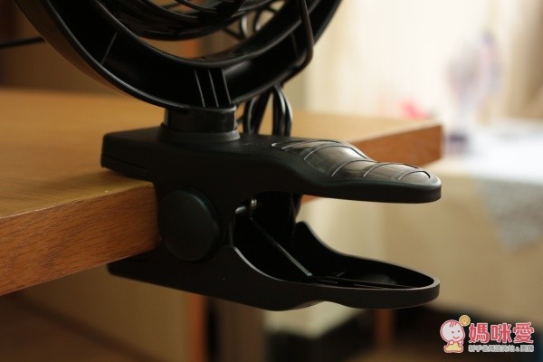 【逸奇 e-Kit 】 夏日必備沁涼電風扇