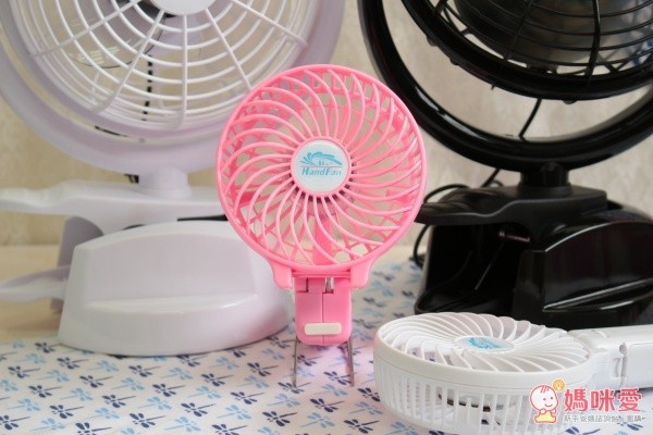 【逸奇 e-Kit 】 夏日必備沁涼電風扇