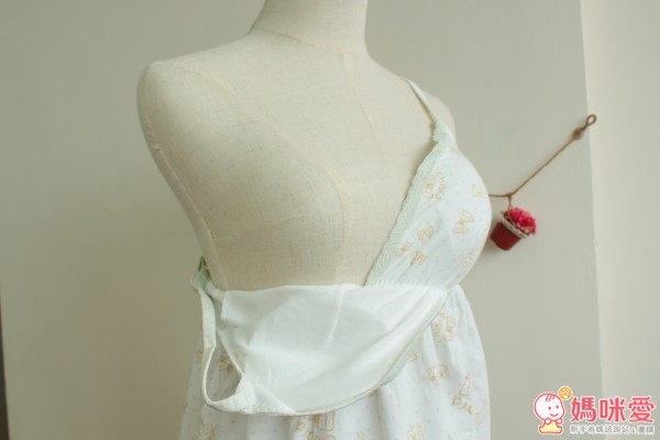 日本 Rosemadame 日本粉嫩色系產前產後兩用哺乳背心