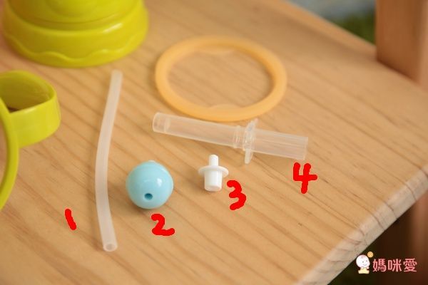 網路聲量 No.1 水杯！韓國朴蜜兒 Pomier 果汁杯 、水果棒