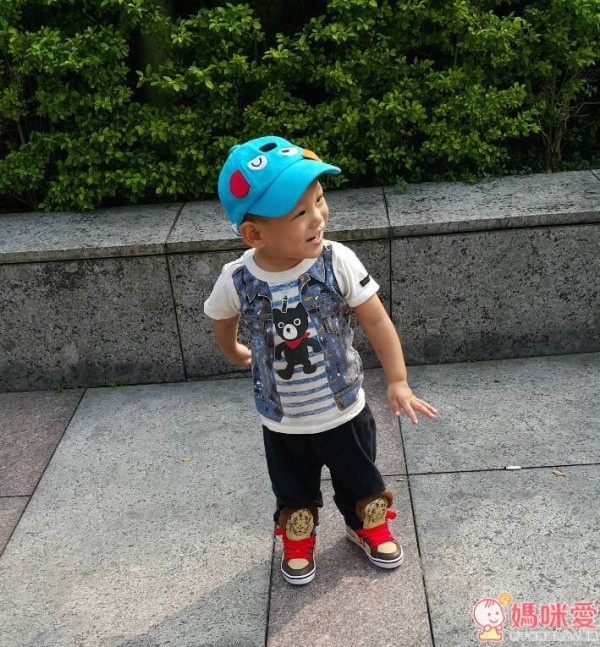 翻開鞋舌發現不同的驚奇設計