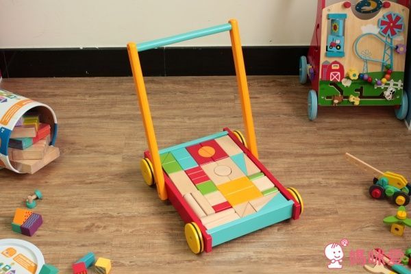 new! ✿美國 kids preffered 木質積木學步車