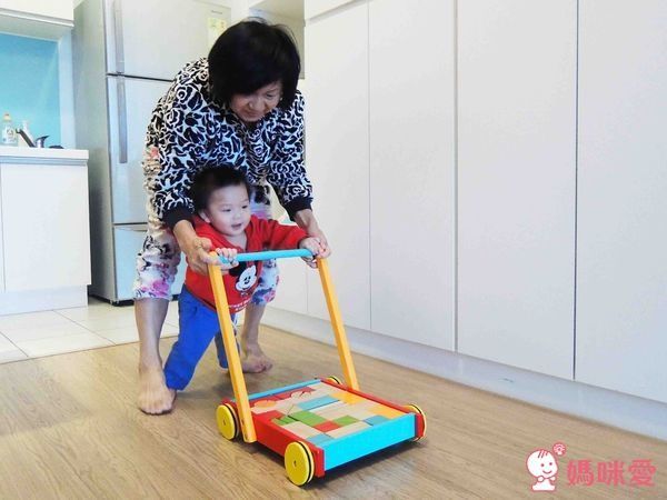 new! ✿美國 kids preffered 木質積木學步車