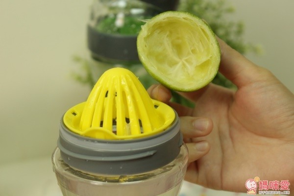 美國 Full Circle 纖檸隨手瓶有榨汁器