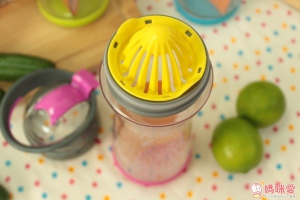 美國 Full Circle 纖檸隨手瓶有榨汁器