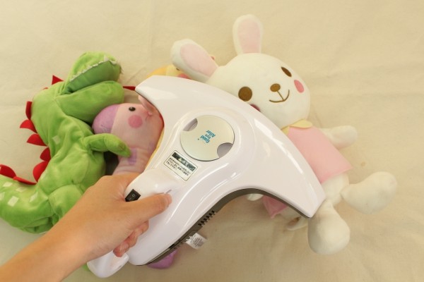 寶寶每天要抱著睡的玩偶也要嚕一嚕才安心~