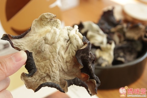 鹿窯菇事有機乾木耳