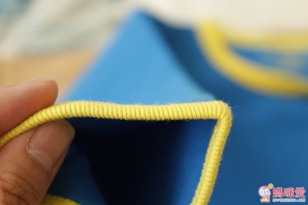 台灣品牌 Minerva 米諾娃包屁衣領口和袖口都有雙層包覆