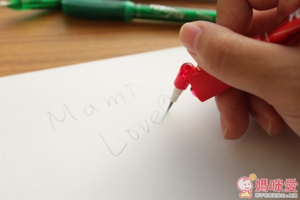 彎彎的筆/優樂筆