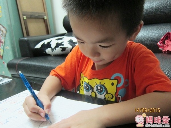 彎彎的筆/優樂筆