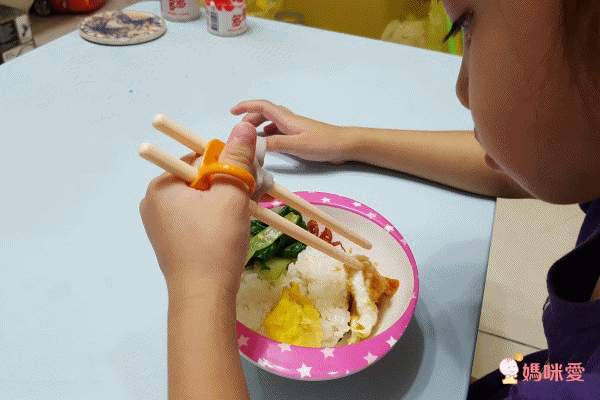 日本 Combi - 三階段彈力學習筷-左手-橘-+贈學習筷環保收納袋