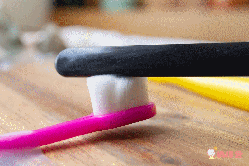 日本 U-COMPANY - 2萬支超極細毛柔軟牙刷-普通款(成人)-粉