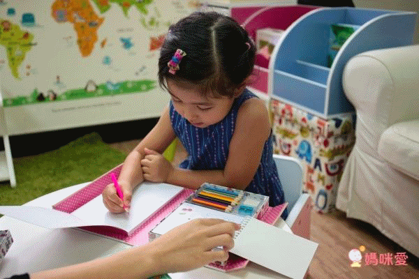 澳洲 Tiger Tribe - 旅行塗鴉盒-甜心派對